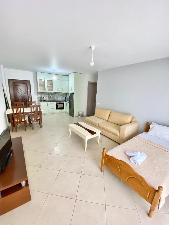 Evgenia'S Apartment Саранде Екстериор снимка